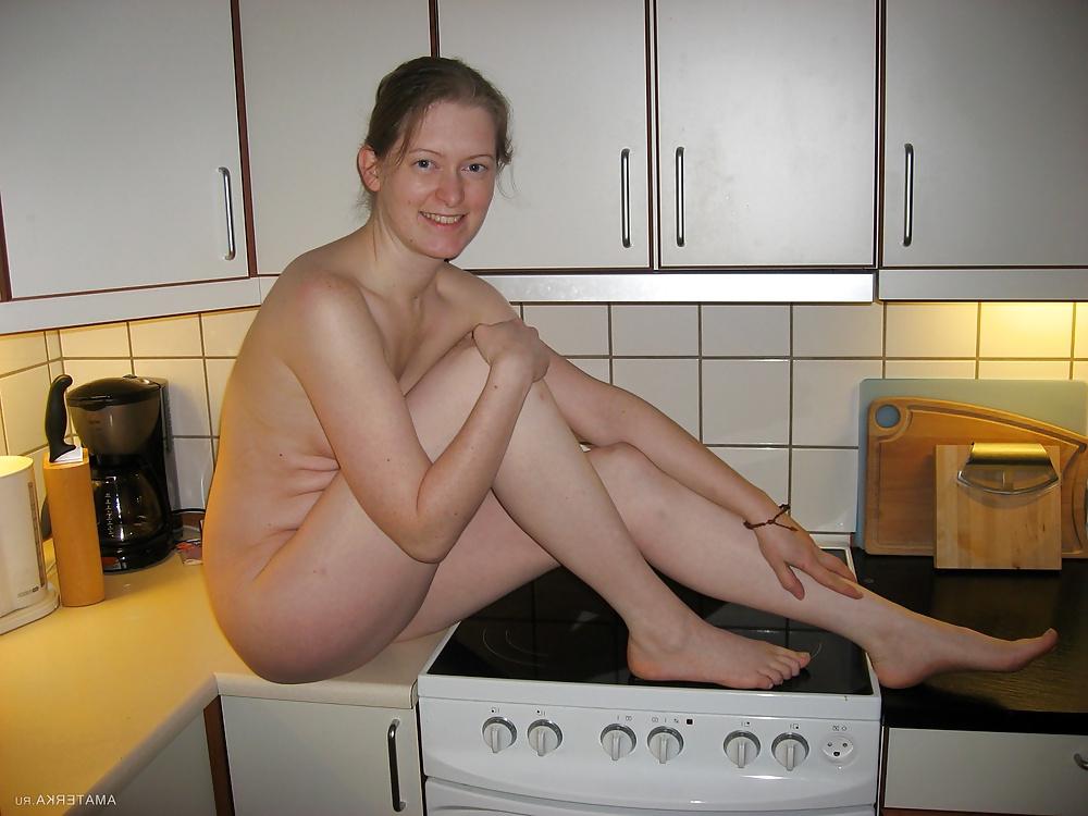 8P Naked on the kitchen stove