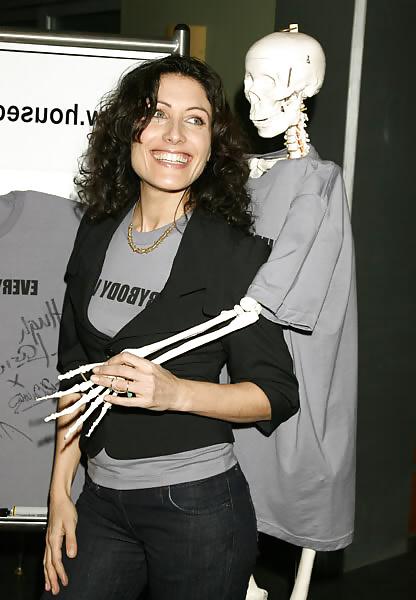 25P Lisa Edelstein aka Dr. Lisa Cuddy 8th