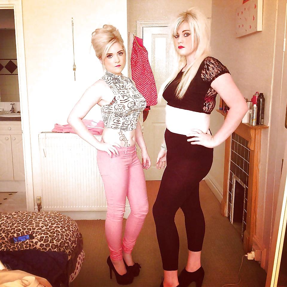 19P Left or right who is the hottest?