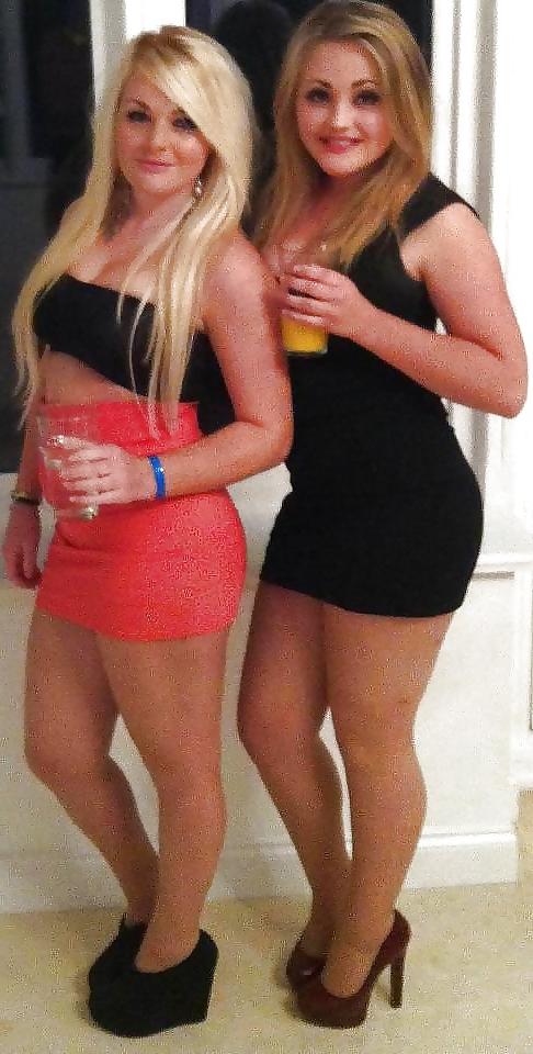 19P Left or right who is the hottest?