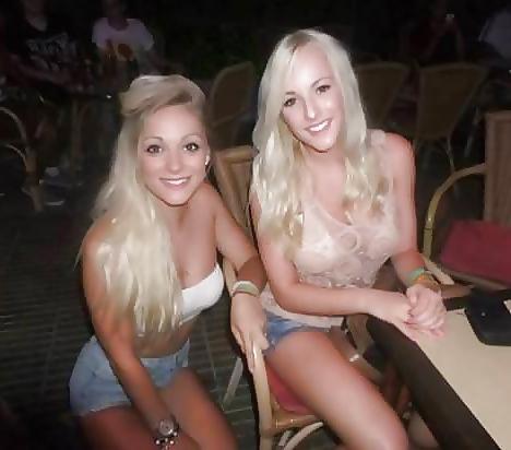 19P Left or right who is the hottest?
