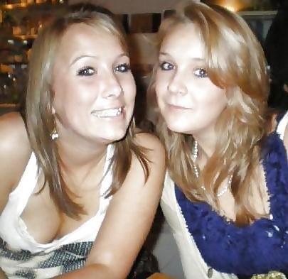 19P Left or right who is the hottest?