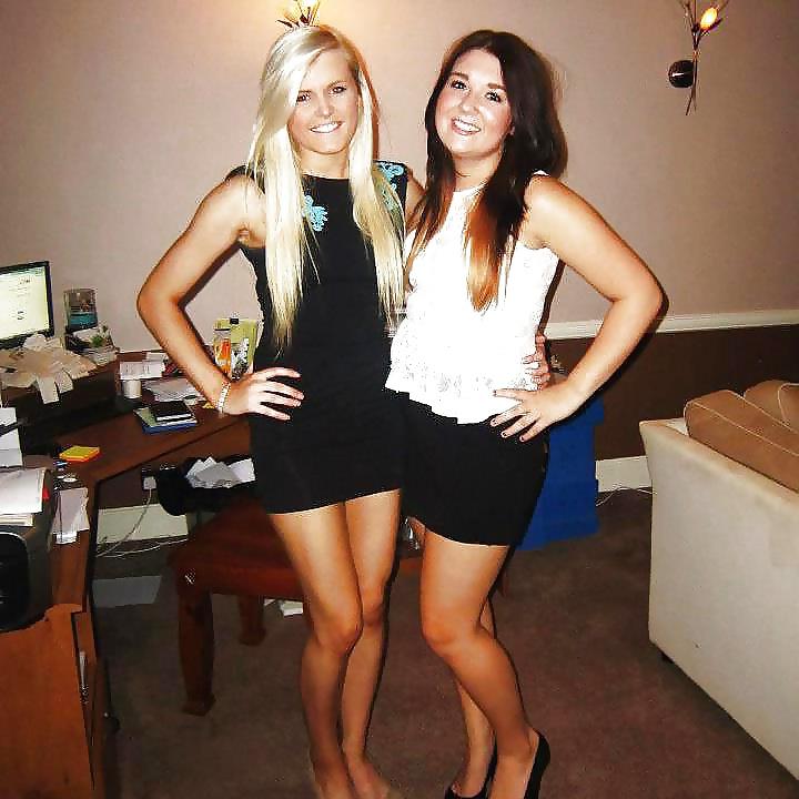 19P Left or right who is the hottest?