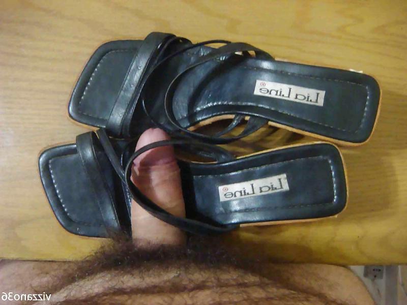 22P Tamanco preto Ludil