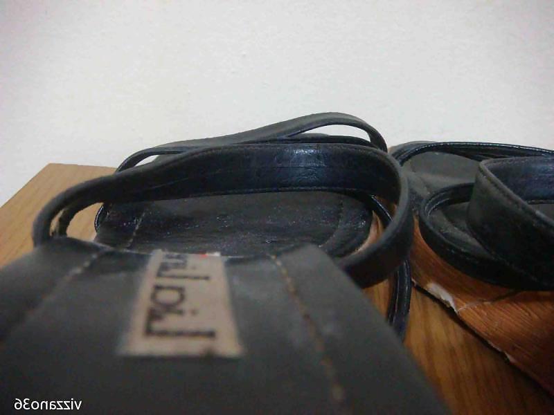22P Tamanco preto Ludil