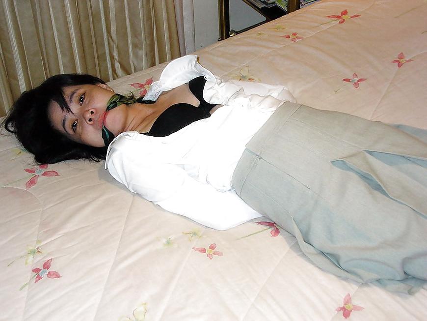 24P Asian Amateur Bondage
