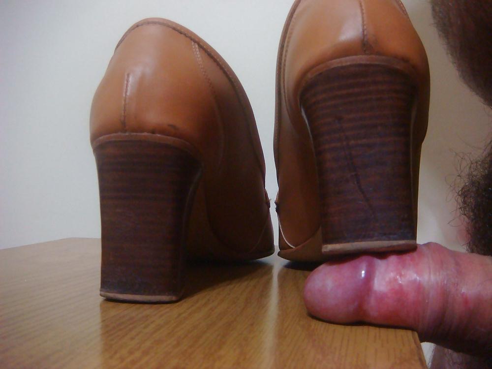 25P Sapatos salto alto Leachick
