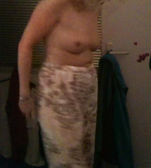 24P Wife out of the shower