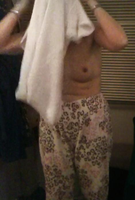 24P Wife out of the shower