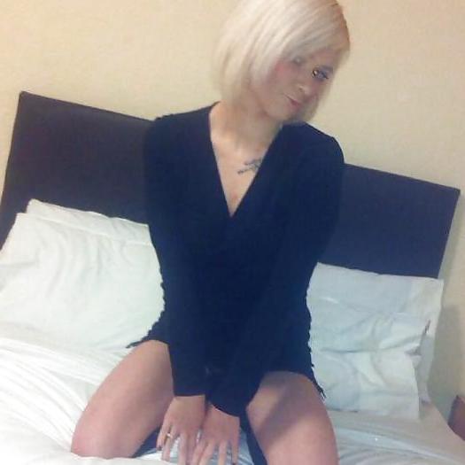 11P British chav slag Zoe Hagreaves