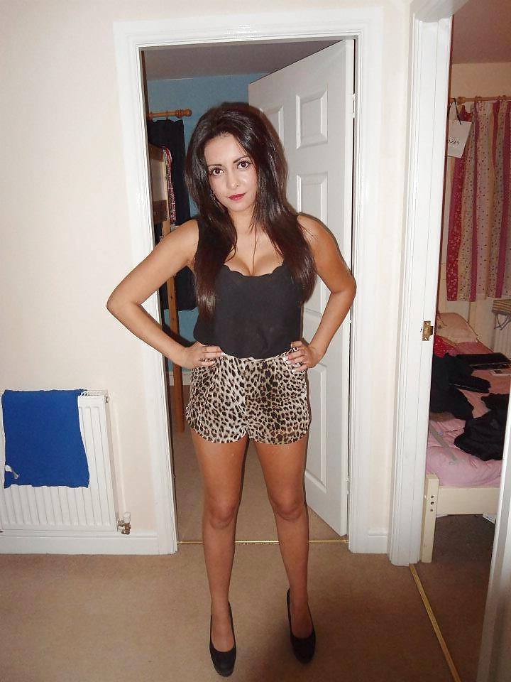 9P British Blonde or Brunette Chav