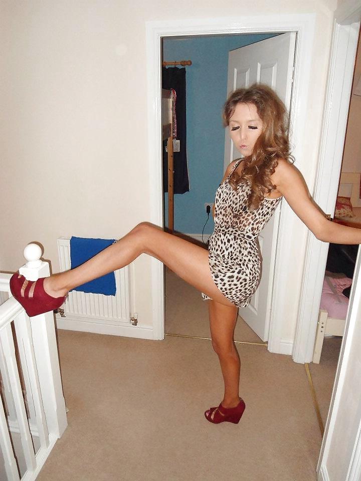 9P British Blonde or Brunette Chav