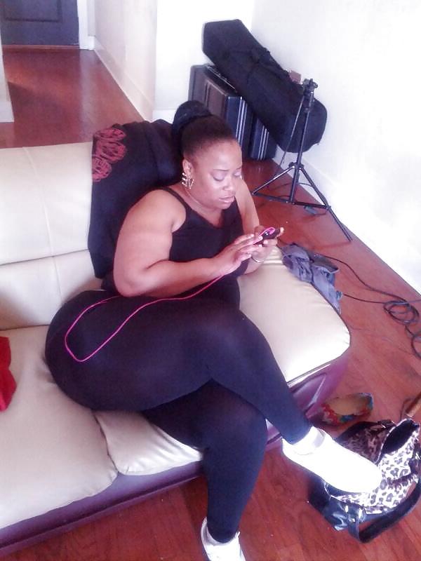 23P SSBBW & BBW Ass and Thighs