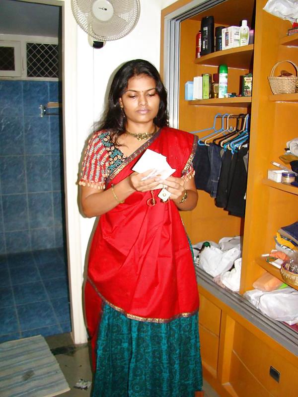 25P Private Photo's Young Asian Naked Chicks 31 INDIAN
