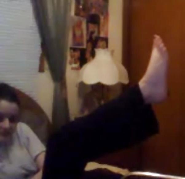 9P Pretty Latina Feet and Arches