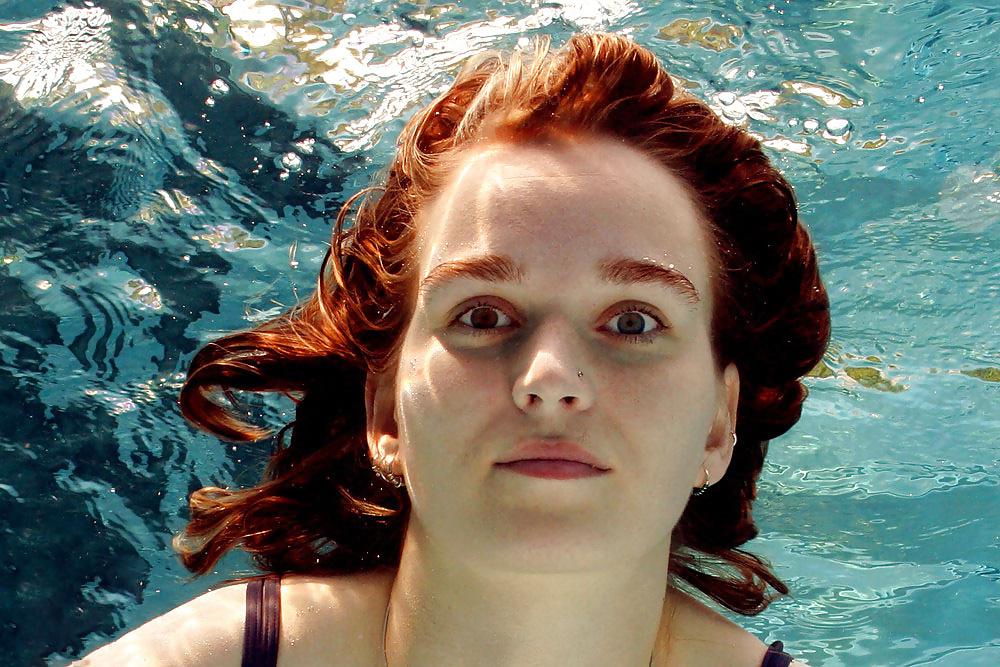 15P Underwater - Face Underwater2