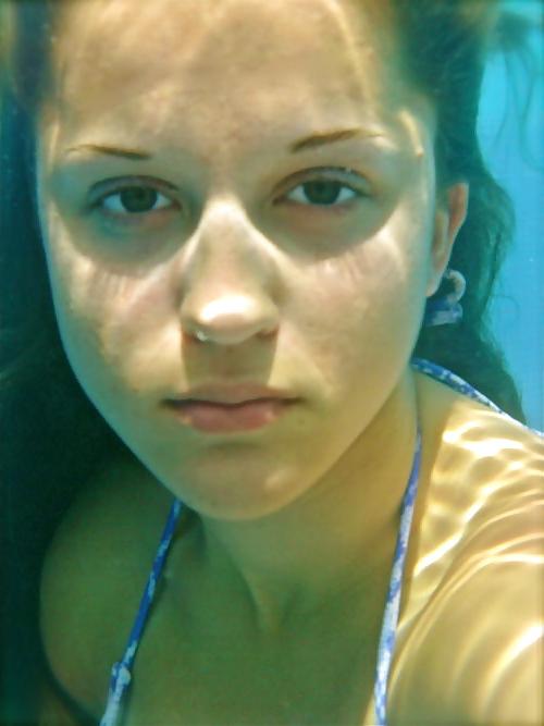 15P Underwater - Face Underwater2