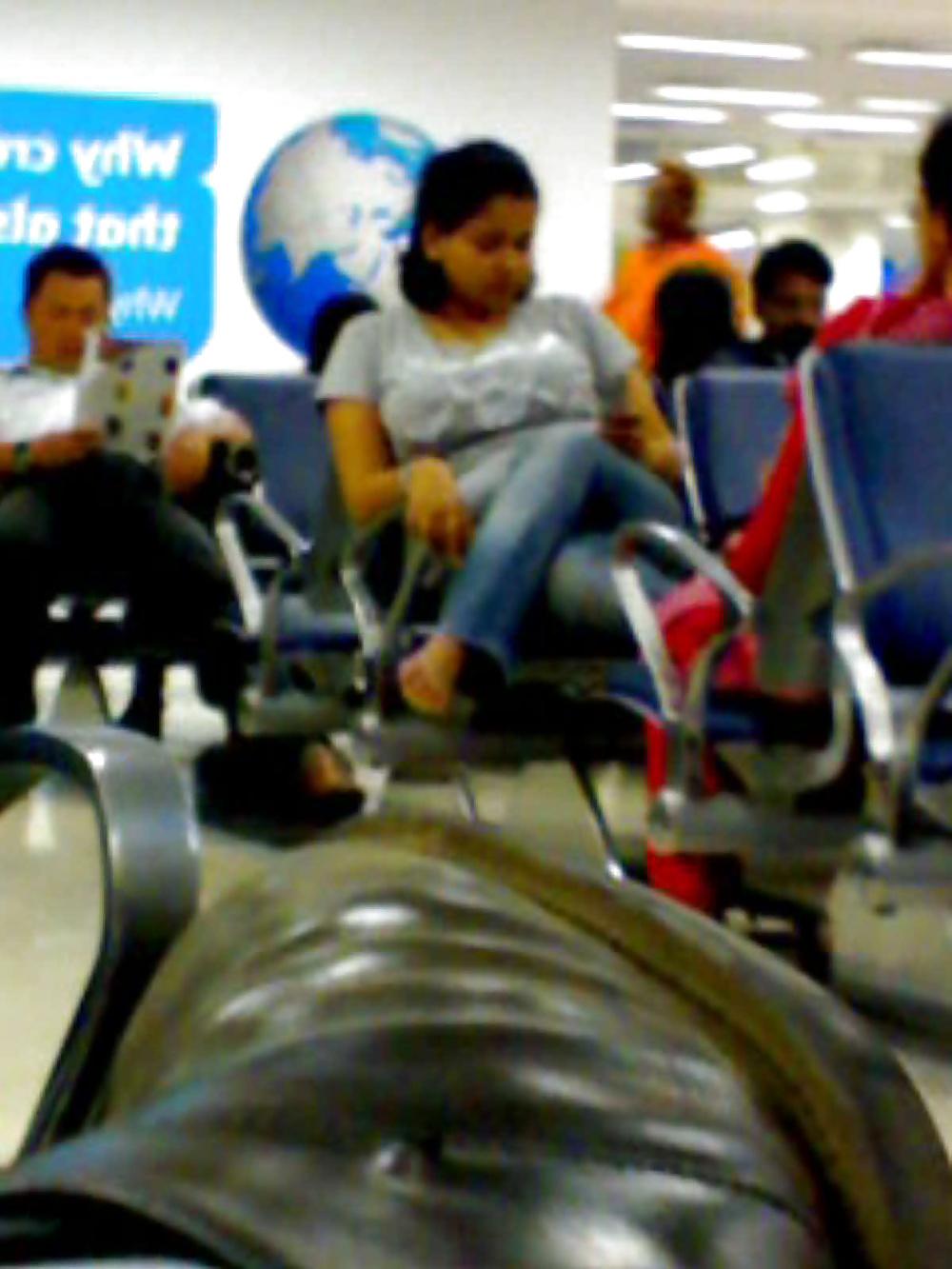 25P Private Photo's Young Asian Naked Chicks 16 INDIAN