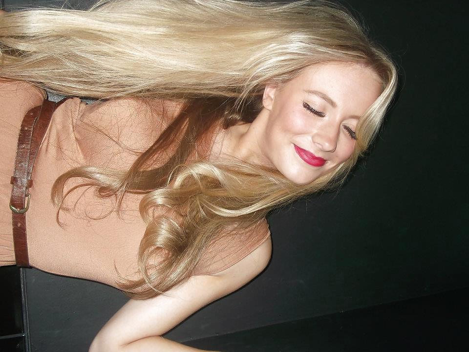 17P Britische Blondine
