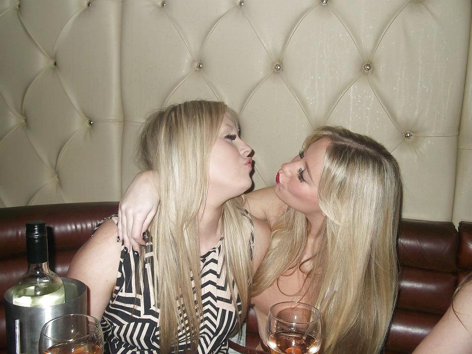 17P Britische Blondine