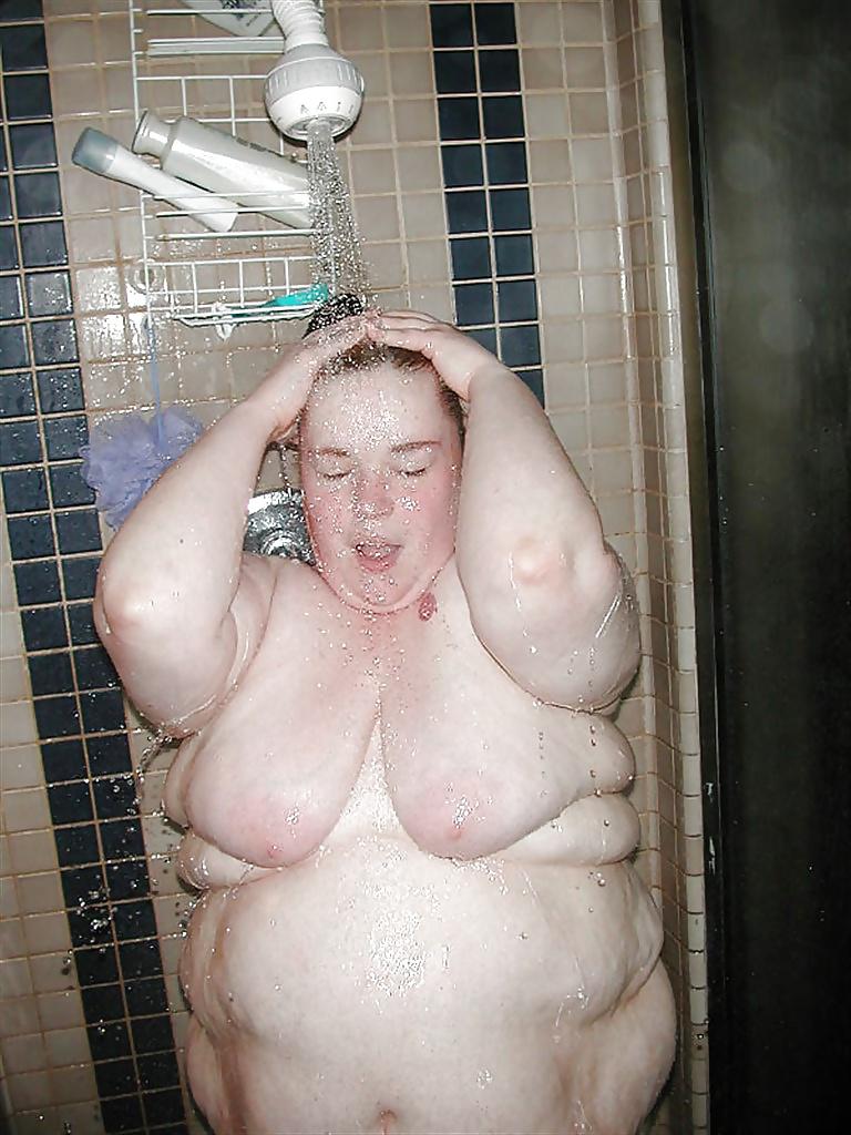 15P Fabulous SSBBW! Shower Time