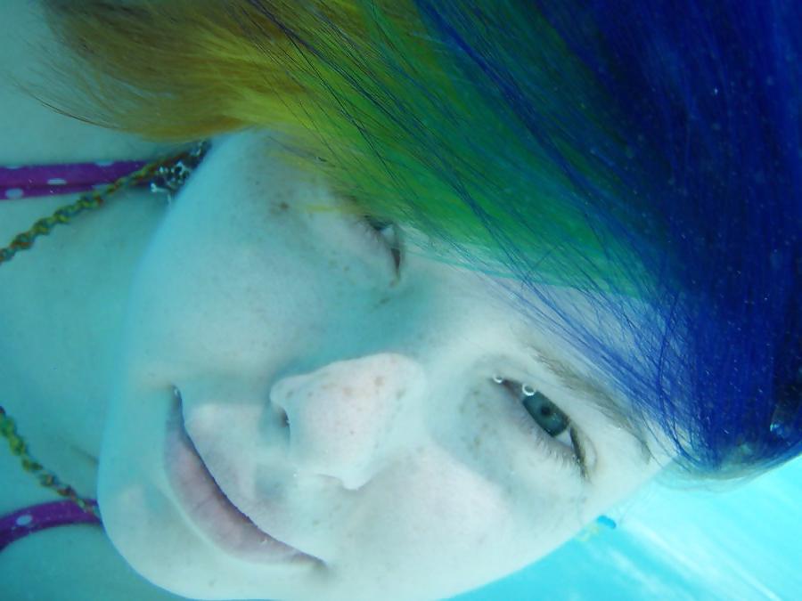 25P Underwater - Face Underwater3