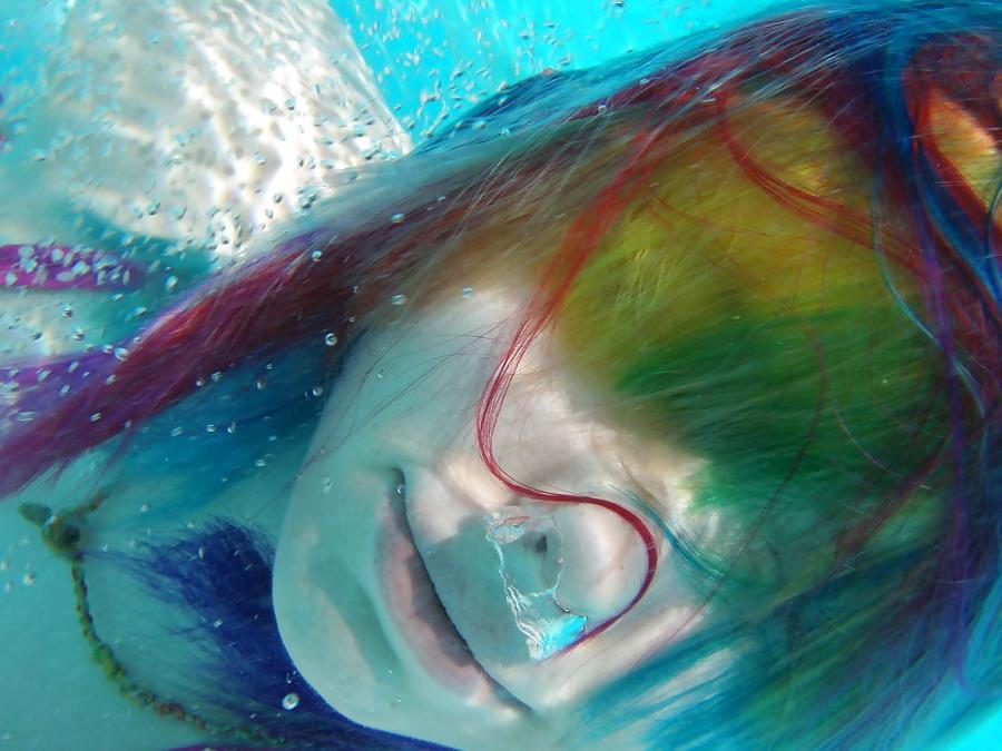25P Underwater - Face Underwater3
