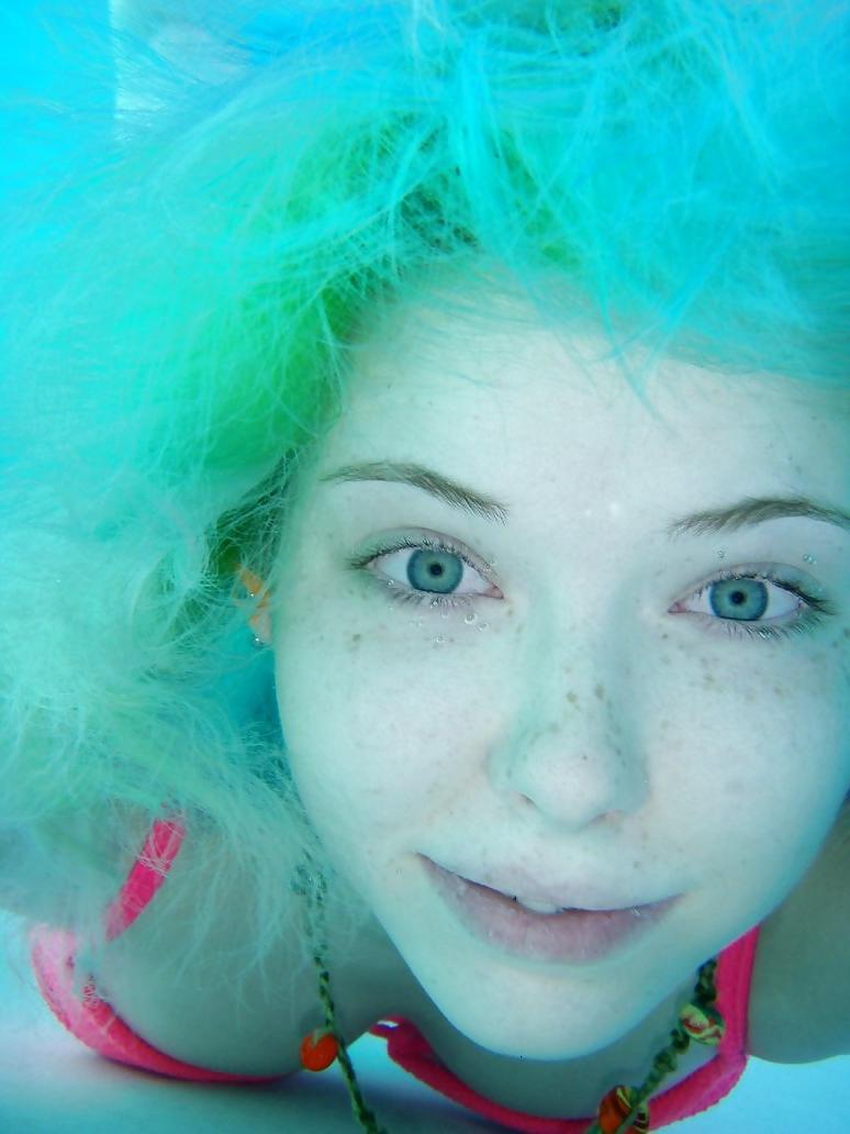 25P Underwater - Face Underwater3