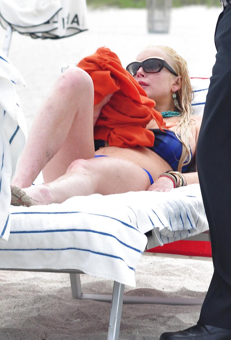 25P Lindsay Lohan In Bikini on Miami Beach BOOB Slip