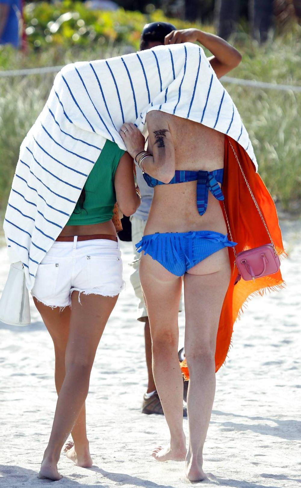 25P Lindsay Lohan In Bikini on Miami Beach BOOB Slip