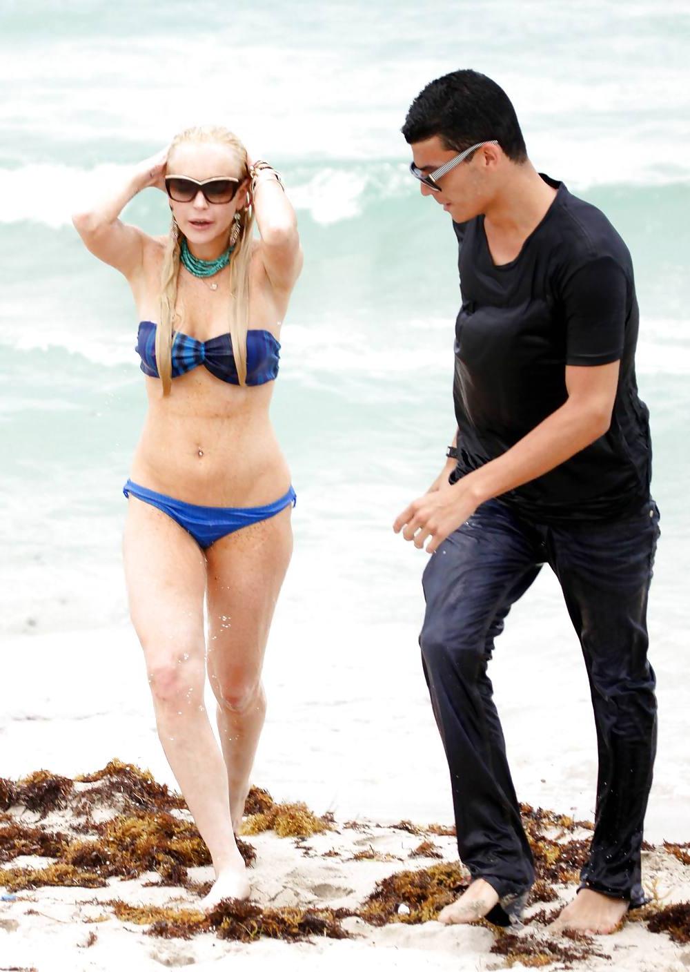 25P Lindsay Lohan In Bikini on Miami Beach BOOB Slip