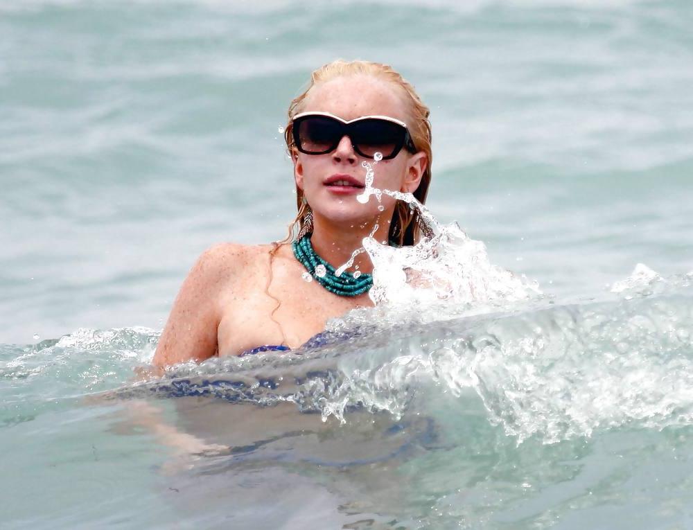 25P Lindsay Lohan In Bikini on Miami Beach BOOB Slip