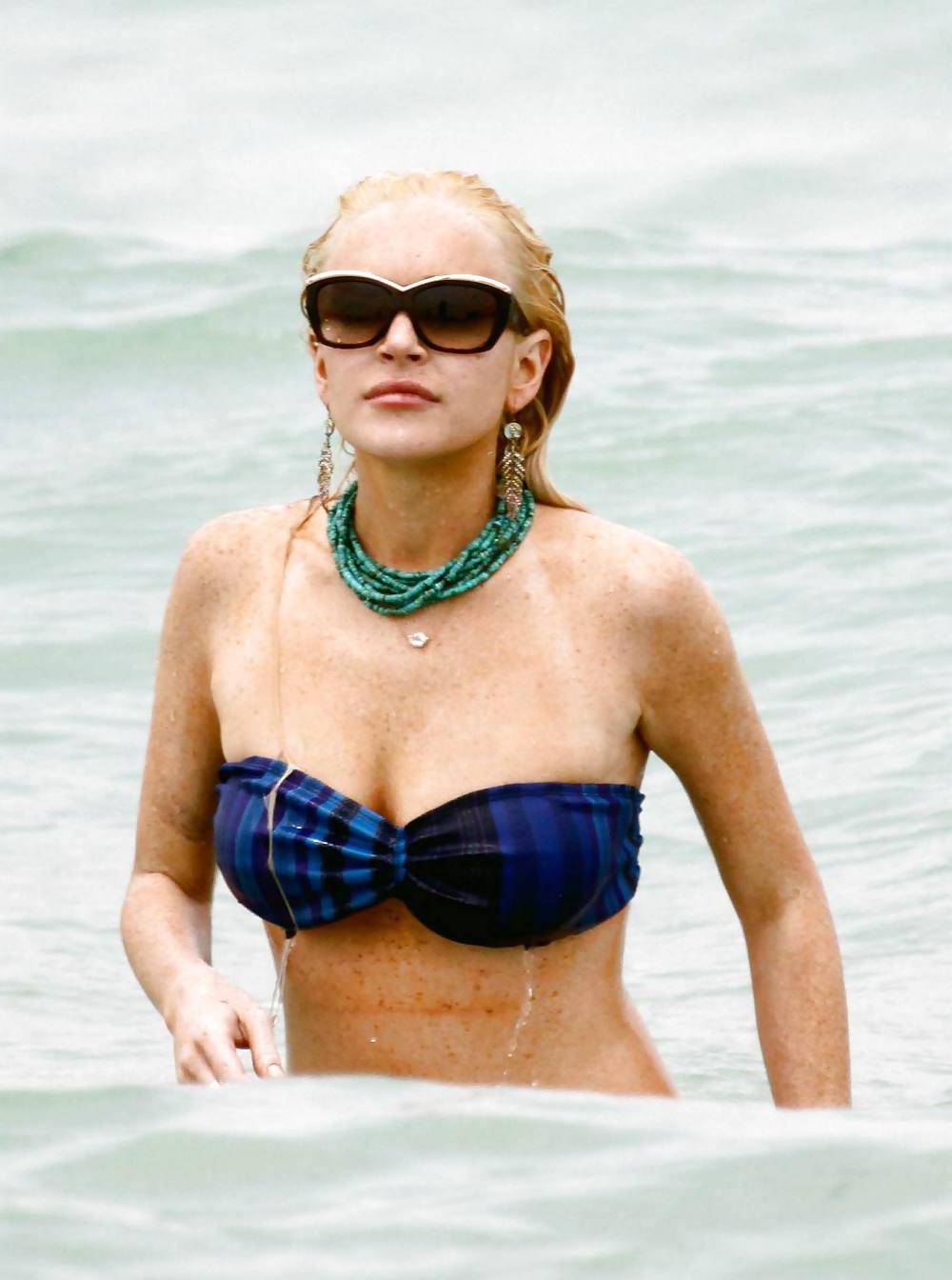 25P Lindsay Lohan In Bikini on Miami Beach BOOB Slip