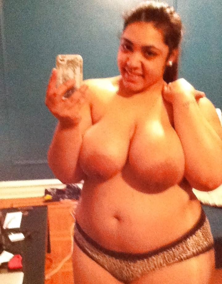15P Latina Women: BBW