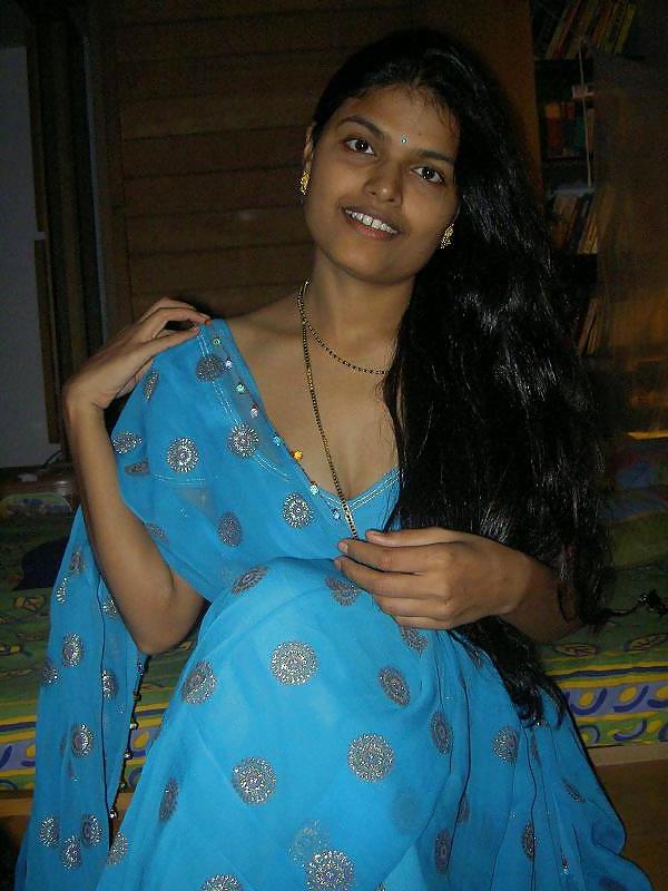25P Private Photo's Young Asian Naked Chicks 32 INDIAN