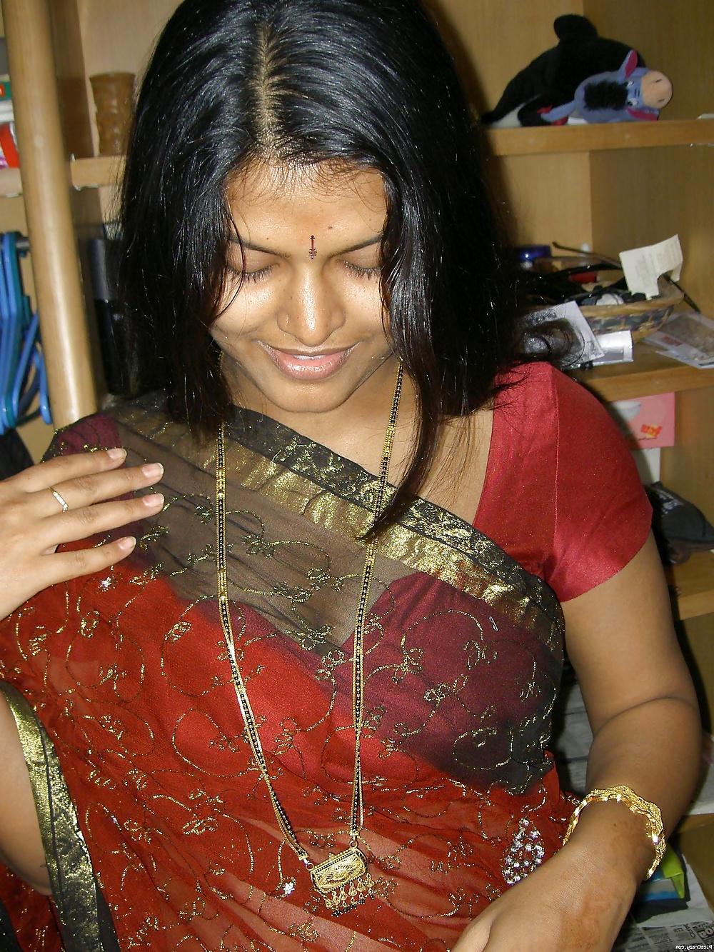 25P Private Photo's Young Asian Naked Chicks 32 INDIAN
