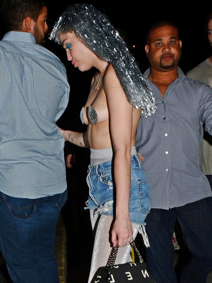 7P Miley Cyrus Nipple Pasties Only in Miami