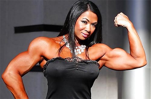 13P Muscled goddess