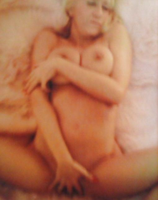 23P Gorgeous mature lady 4