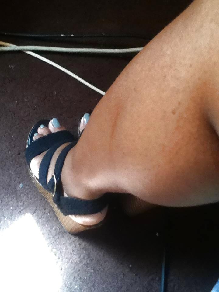 22P Shonda Wants YOU 2 CUM for her WEDGES