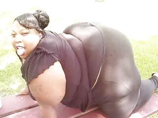 20P BBW ass up face down