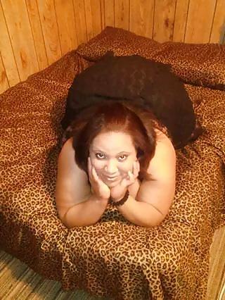 20P BBW ass up face down