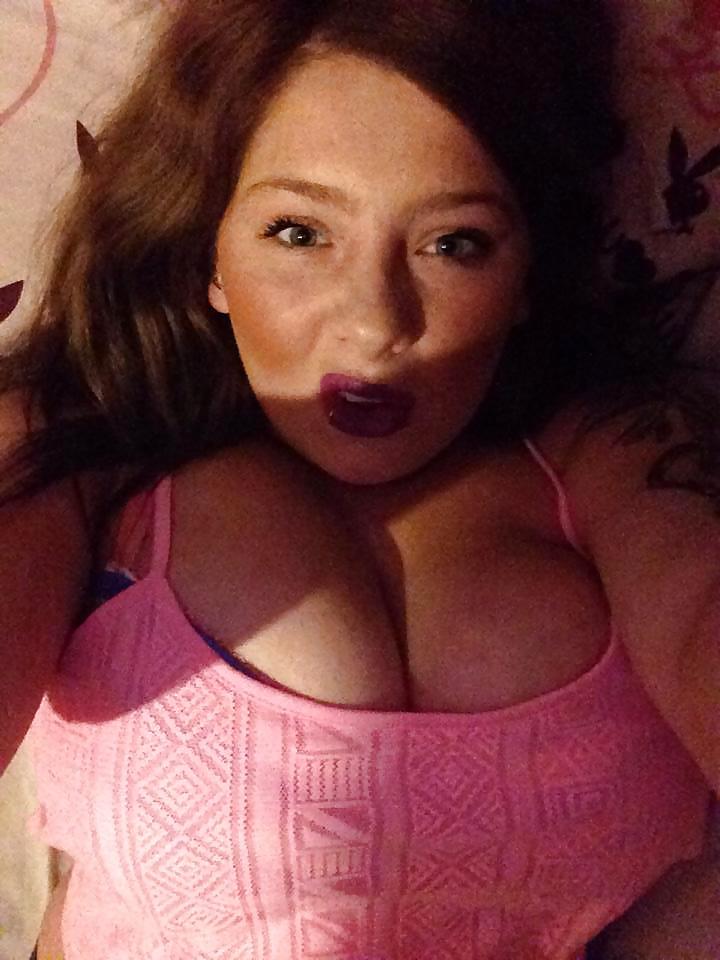 25P Chavy Big tits and tongue Teasing British 