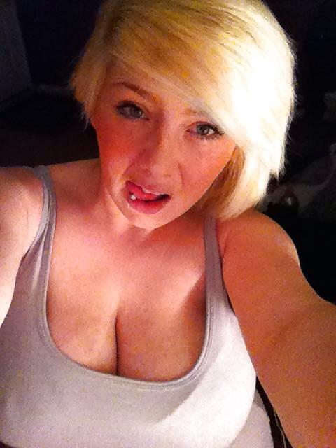 25P Chavy Big tits and tongue Teasing British 