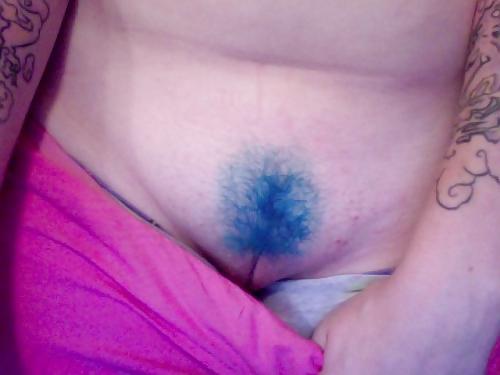 25P Dyed pubic  hair, kolorowe fryzurki