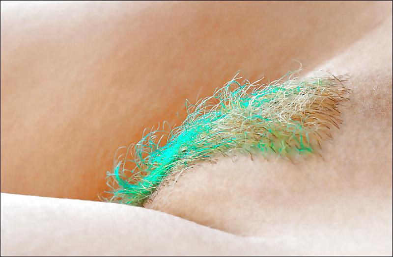 25P Dyed pubic  hair, kolorowe fryzurki