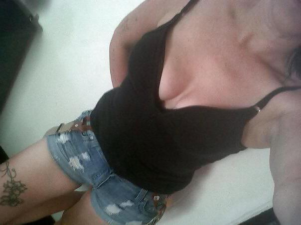 25P British Milf SLUT from Dudley she loves any age spesh young!