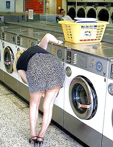 17P Mature leggy lady does laundry