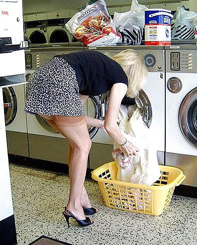 17P Mature leggy lady does laundry