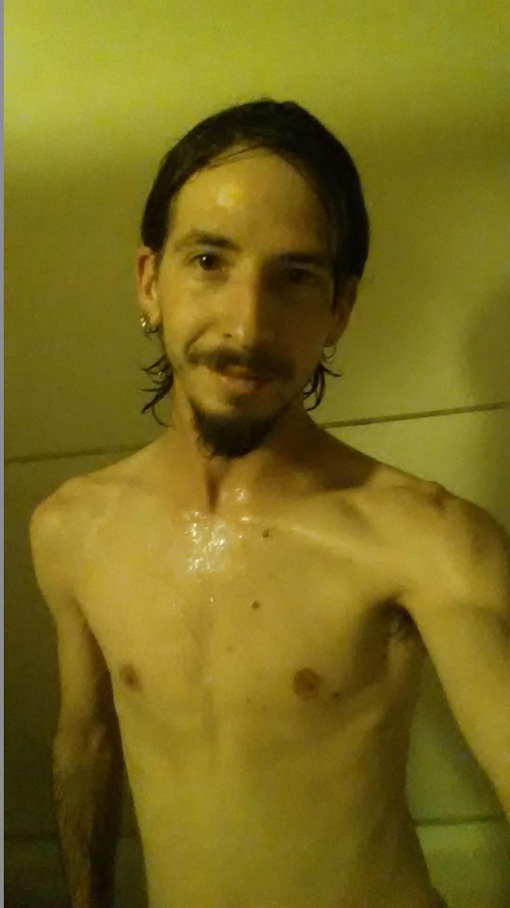 9P Shower time!